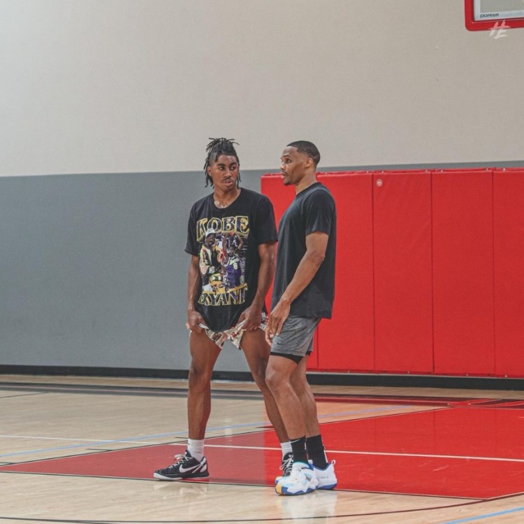 约基奇34+10+9完爆申京，杜兰特14中5探花空砍27分，掘金力克火箭（约基奇34+10+9压制申京，杜兰特14投5中；探花空砍27分，掘金击败火箭）