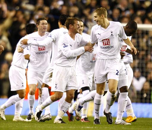 被国米拉开3分差距，罗马对阵卡利亚里6场不败被终结（国米将领先优势扩大至3分，罗马对卡利亚里六场不败纪录告破）