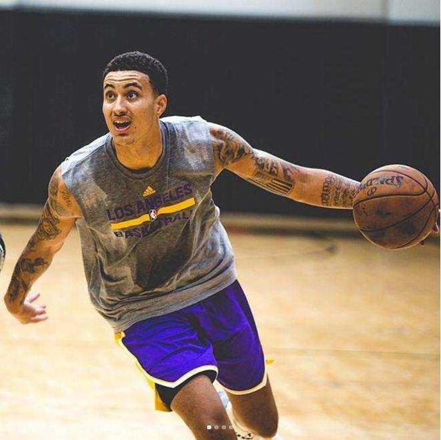 穆勒入选温哥华白浪下赛季大名单，原合同2025年底到期（穆勒入围温哥华白浪新赛季名单，现有合同至2025年底到期）