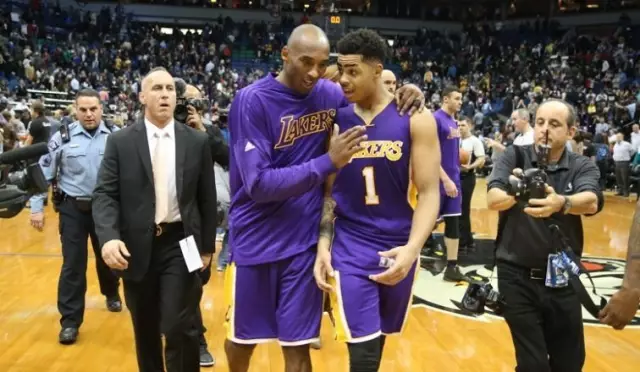 伤愈复出，阿方索-戴维斯时隔262天再度为拜仁出战（阿方索-戴维斯伤愈归队，阔别262天再披拜仁战袍）