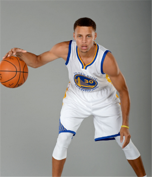 姆巴佩：防守维尼修斯90分钟，太折磨边后卫了（姆巴佩：边后卫盯防维尼修斯整场比赛，真是太煎熬）