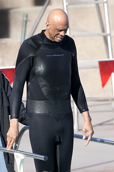 索尔斯克亚：安切洛蒂曾打趣说不想执教曼联，那儿的压力太大（索尔斯克亚称安切洛蒂曾笑言不会执教曼联：压力太大）