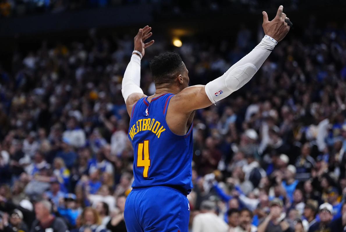 重庆铜梁龙总经理：明年中超主场有几个不同的选择，暂未确定（重庆铜梁龙总经理：明年中超主场多方案备选，尚未最终敲定）