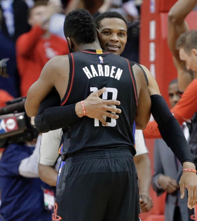 意媒：富勒姆和凯尔特人有意租借小基耶萨（意媒：富勒姆与凯尔特人考虑以租借方式引进小基耶萨）