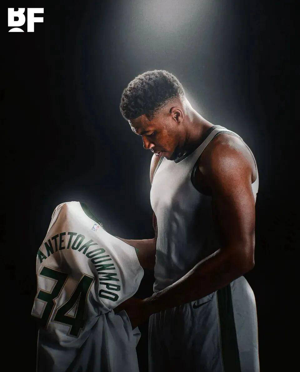 山东泰山达成中国顶级联赛总积分1500分里程碑，为中超首队（山东泰山总积分破1500分，成中超首队达成顶级联赛里程碑）