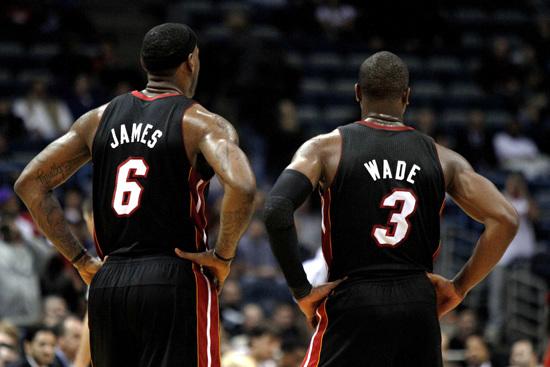 传记作者：莱万曾不满哈维的训练，他在波兰和拜仁都曾施压换帅（传记作者称：莱万不满哈维训练方式，曾在波兰与拜仁推动更换主帅）