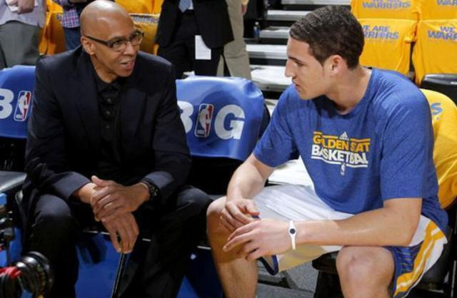 津媒谈国足选帅：本土“少壮派”教练的优势不容忽视（津媒：国足选帅应重视本土新生代教练的优势）