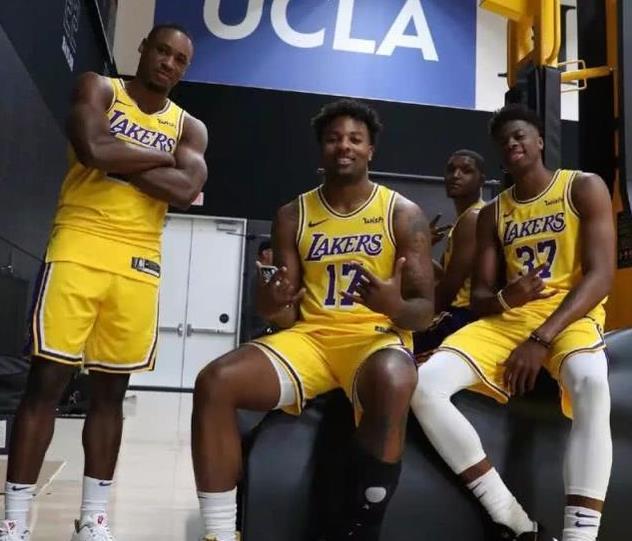 主将失准！西卡19中8拿20分，内姆布哈德15中6拿18分（核心手感低迷！西卡19投8中取20分，内姆布哈德15投6中得18分）