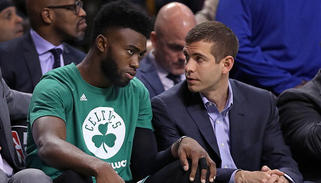 共和报：米兰正加速推进签回蒂亚戈-席尔瓦的交易（共和报：米兰提速推进蒂亚戈-席尔瓦回归交易）