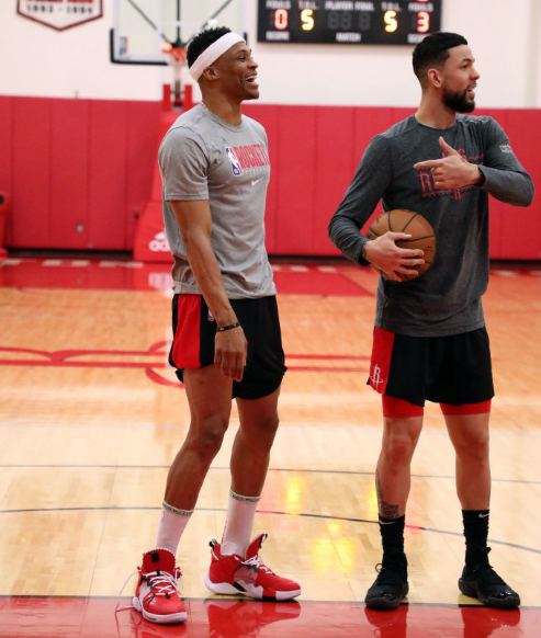 博主：广岛三箭主帅斯基伯目前并不存在去山东泰山的可能性（博主：广岛三箭主帅斯基伯暂不可能加盟山东泰山）