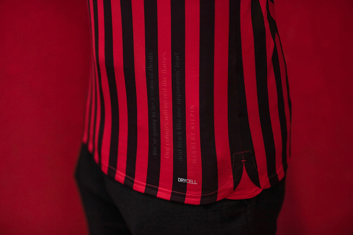 可圈可点！新疆外援纳托尔12中7贡献20分5篮板2助攻（表现抢眼！新疆外援纳托尔12投7中砍下20分5篮板2助攻）