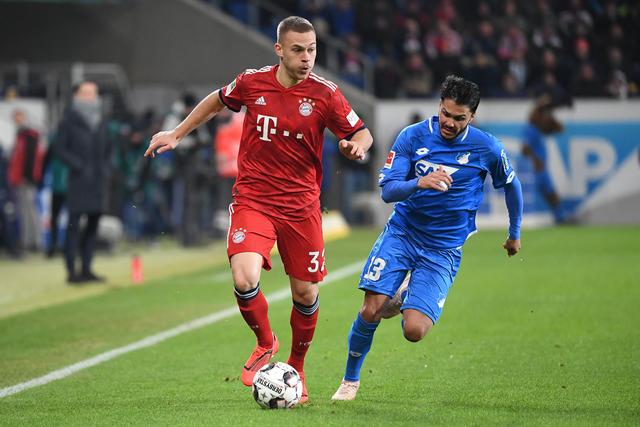 喀麦隆主帅：埃永有潜力为巴萨效力，他和埃托奥的类型不同（喀麦隆主帅：埃永具备加盟巴萨的潜质，与埃托奥风格迥异）