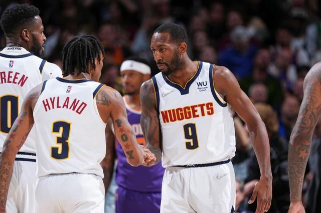 登上《ELLE》杂志，邦马蒂：现在杰出女性也能做年轻人的榜样（邦马蒂登上《ELLE》：当代优秀女性亦可成为青年典范）